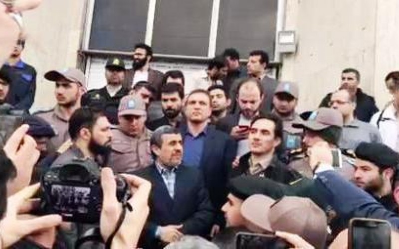 محمود احمدی‌نژاد را هم به دادگاه راه ندادند