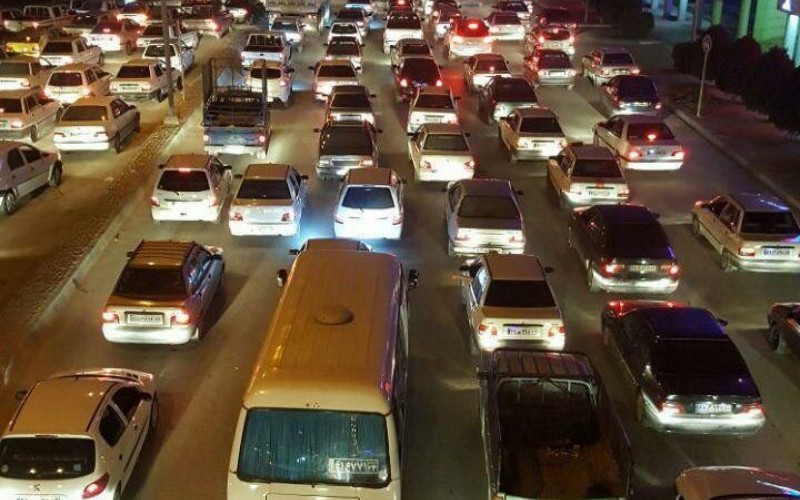 ترافیک ایجاد شده بین درفول و اندیمشک (فاصله این دو شهر از هم فقط ۱۵ کیلومتر است)