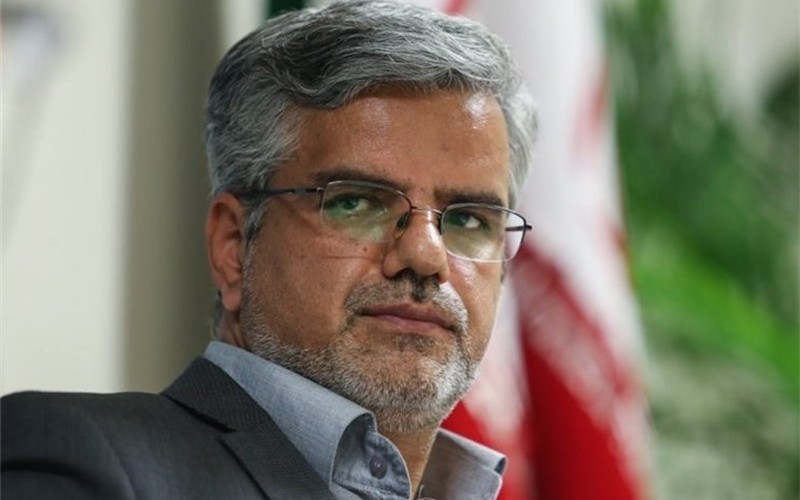 پیچیدگی تعریف رجل سیاسی در ایران!