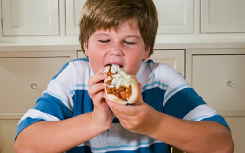 چاقی عامل آسیب دیدگی کبد قبل از 8 سالگی