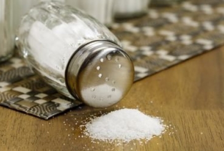 دلیل حساسیت فشار خون به نمک چیست؟
