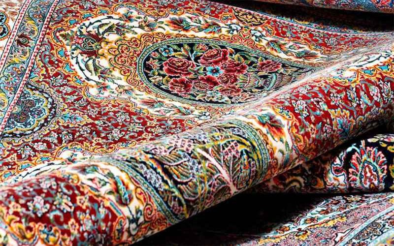 گره فرش ماشینی بر دار قالی ایرانی