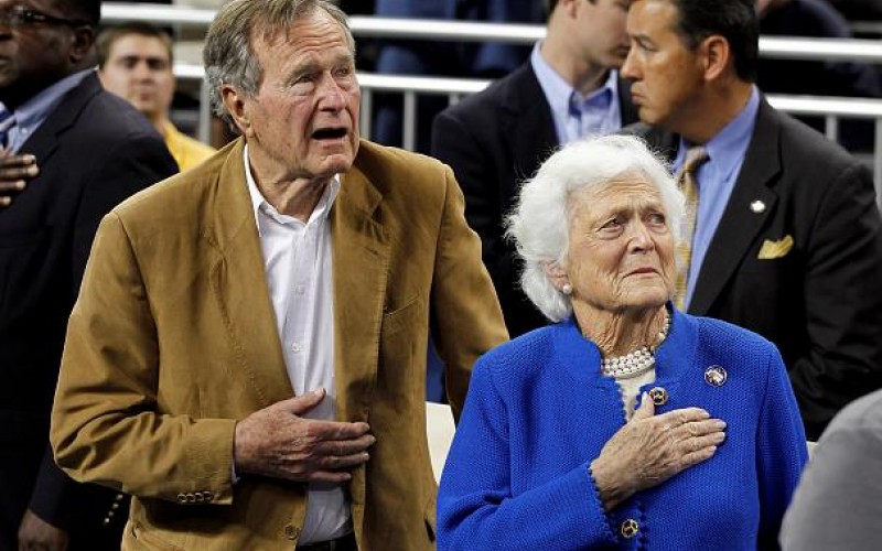 جورج بوش پدر و باربارا بوش كه هفته پيش درگذشت.