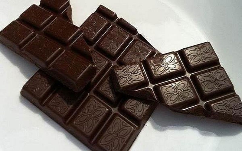 شکلات تلخ موجب تقویت قوه بینایی می‌شود