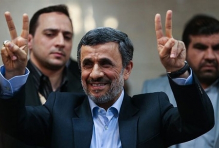 احمدی نژاد: اتفاق بزرگی در پیش است