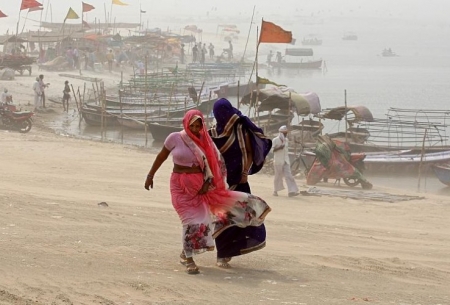 طوفان شن در هند ۷۷ کشته بر جای گذاشت