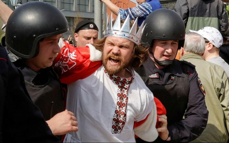 صدها روس در تظاهرات ضدپوتین دستگیر شدند