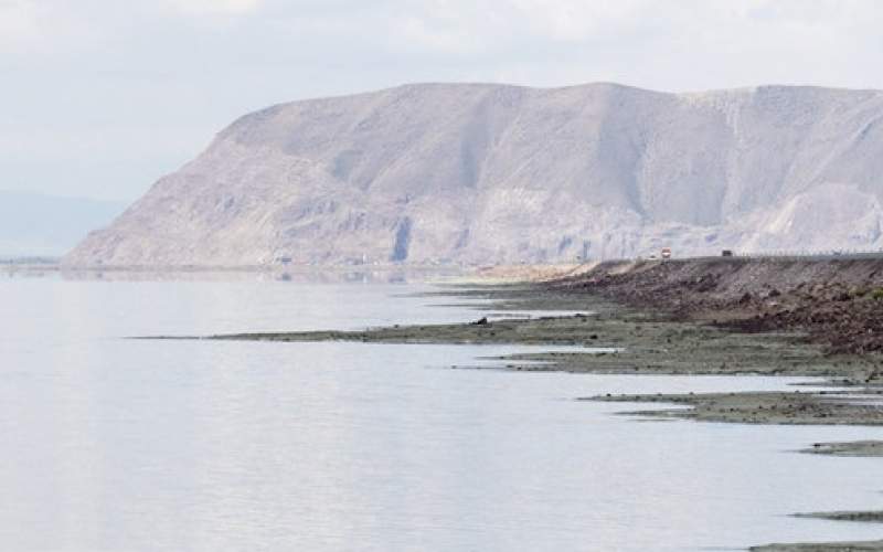 رهاسازی آب سد به دریاچه ارومیه در پاییز