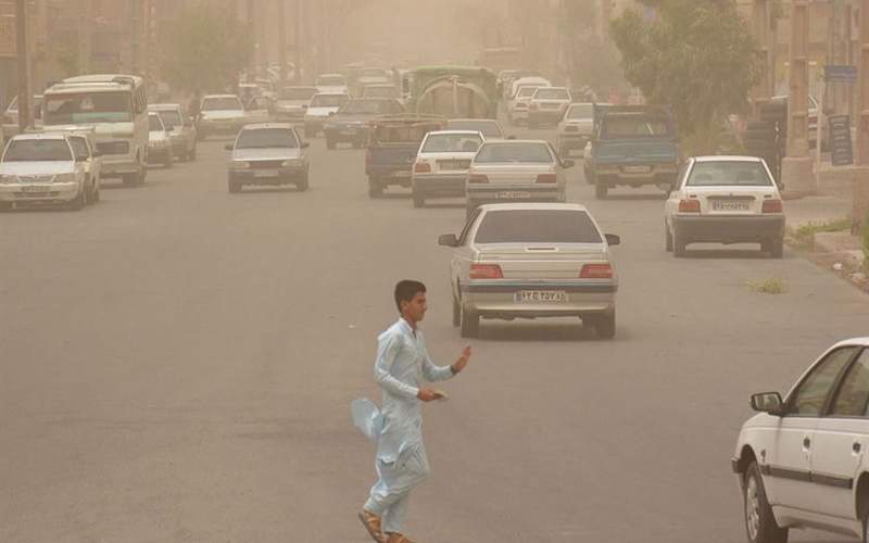 طوفان 5 شهر سیستان را تعطیل کرد