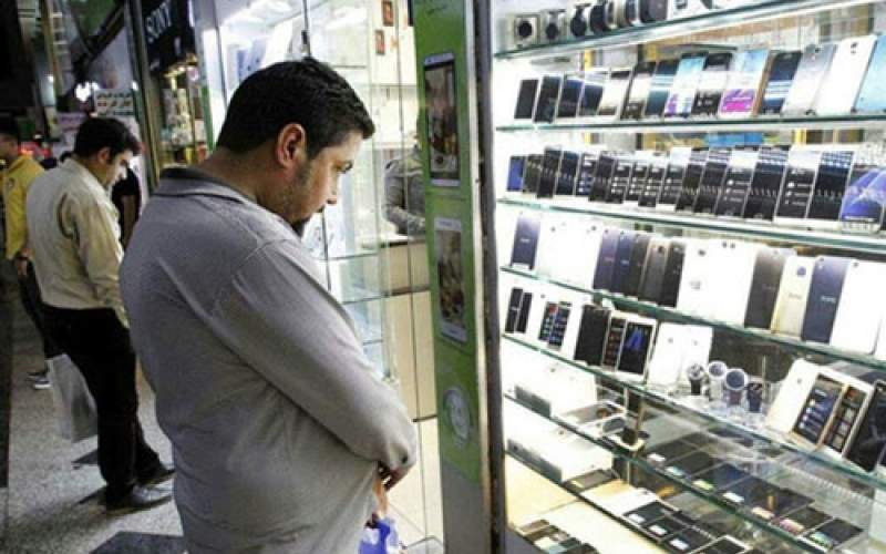 مصائب گرانی؛موبایل در بازار جیره‌بندی می‌شود