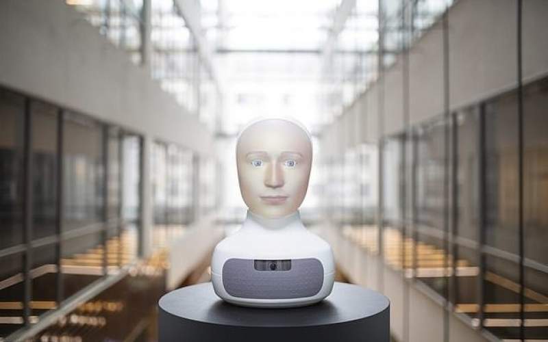 سر رباتیک که حالات چهره را تشخیص می‌دهد