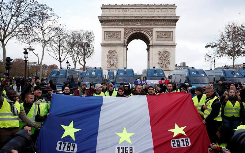 تظاهرات ۱۵۰۰جلیقه زرد در پاریس