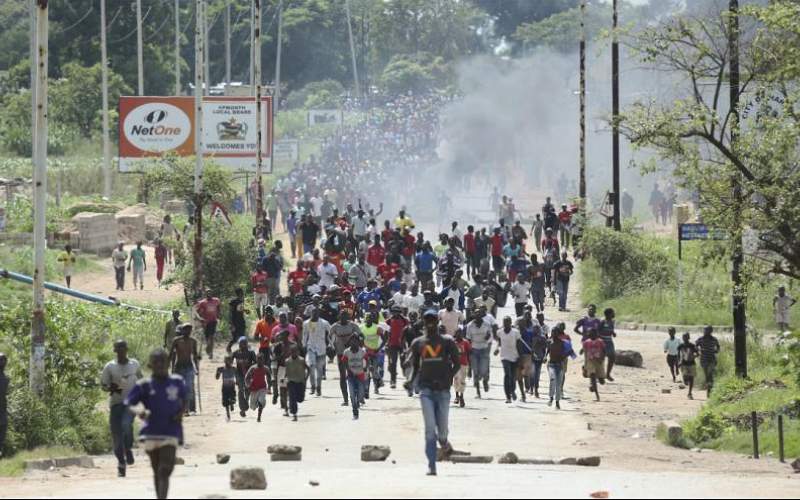 سرکوب معترضان زیمبابوه با صدها كشته و زخمی