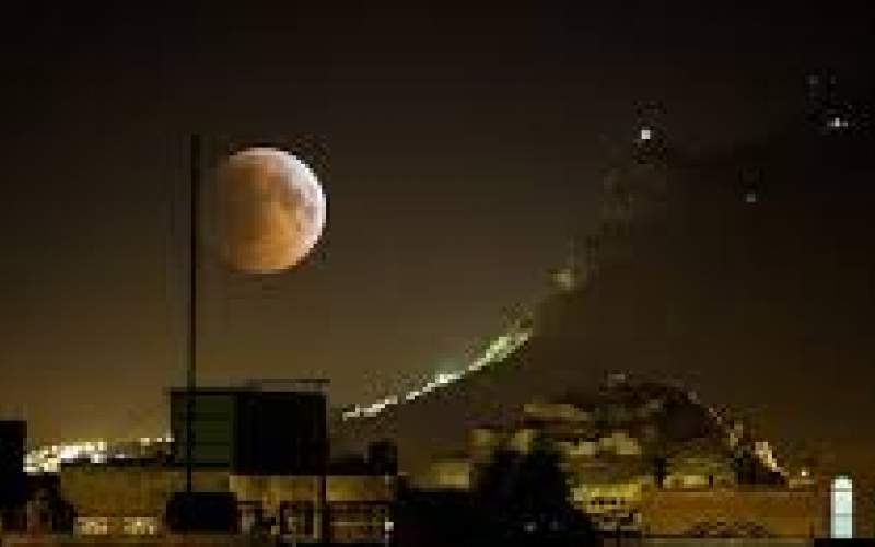 ماه گرفتگی در ایران، اول بهمن