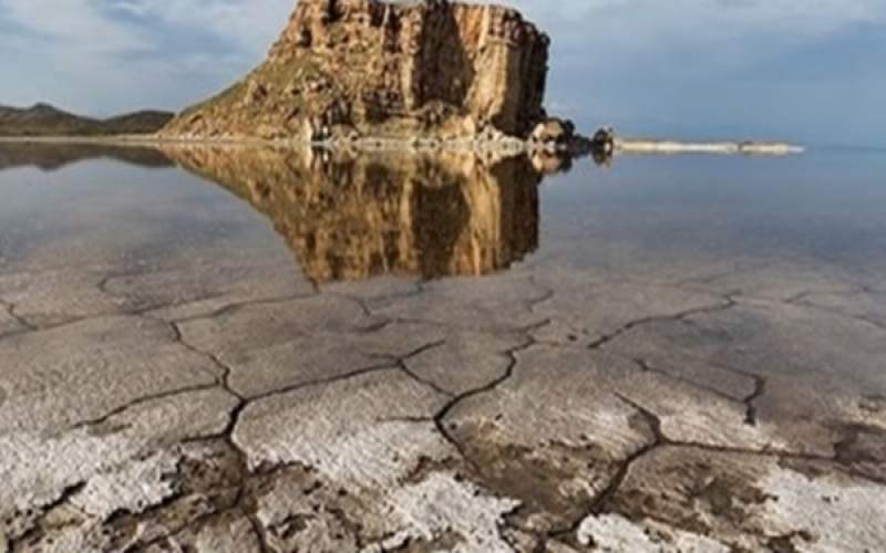 وسعت دریاچه ارومیه افزوده شد