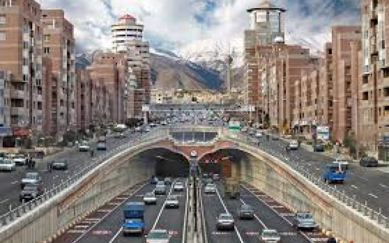 مردم پرداخت هزینه‌‌ زندگی در تهران را بپذیرند