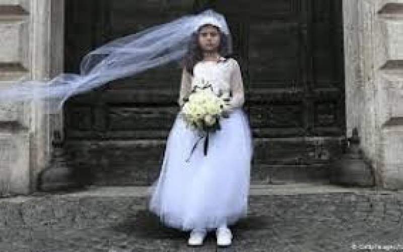 درخواست برخورد باعاملان ازدواج کودک ایلامی