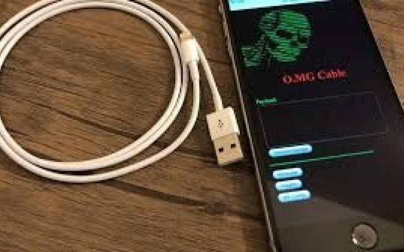 کابل USB که اطلاعات کاربران را می‌دزدد!