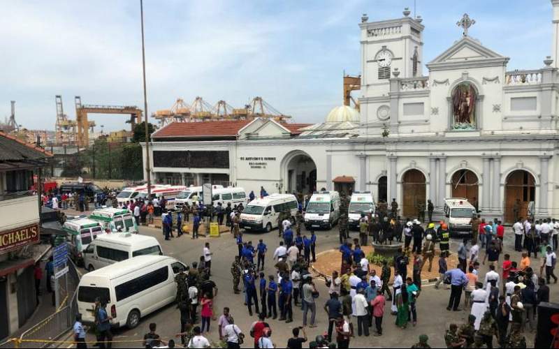 انفجارهای انتحاری در جشن مسیحیان سری‌لانکا صدها کشته و زخمی بر جای گذاشت