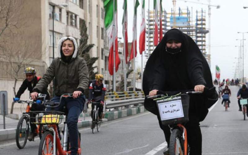 ابتکار:قانونی درباره منع دوچرخه‌سواری زنان نداریم