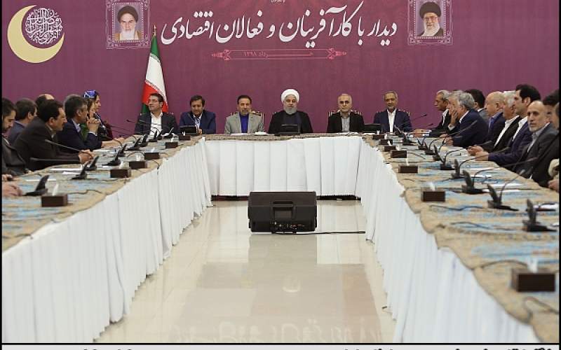 روحانی: قیمت ارز 13هزار و حتی 8هزارتومان نیست