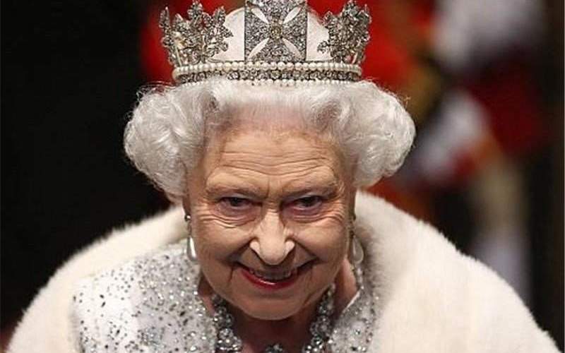 جشن تولد ملکه انگلیس با پول ملت ایران!