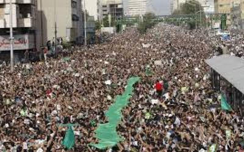 راه‌پیمانی میلیونی معترضان (موسوم به راه‌پیمایی سکوت) در روز 25 خردادماه آن سال