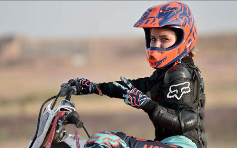 زمزمه صدور گواهینامه موتورسیکلت برای زنان