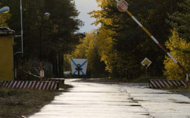 یک پایگاه نظامی در روستای محل حادثه در شمال روسیه