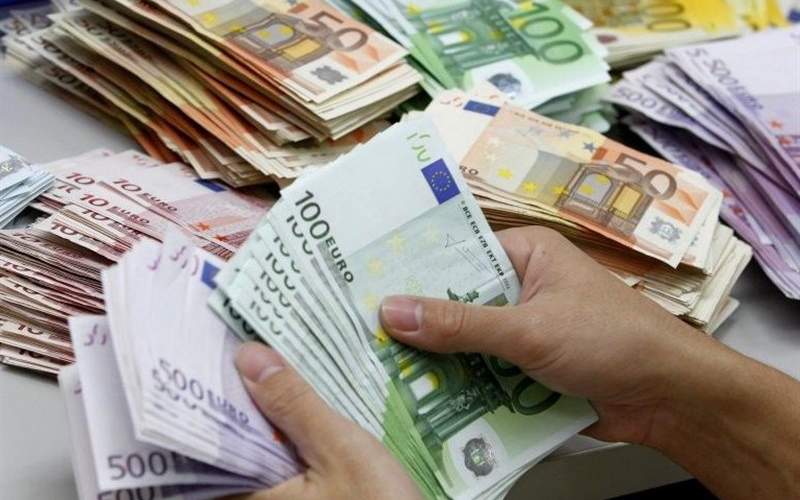 قیمت دلار و یورو در صرافی ملی