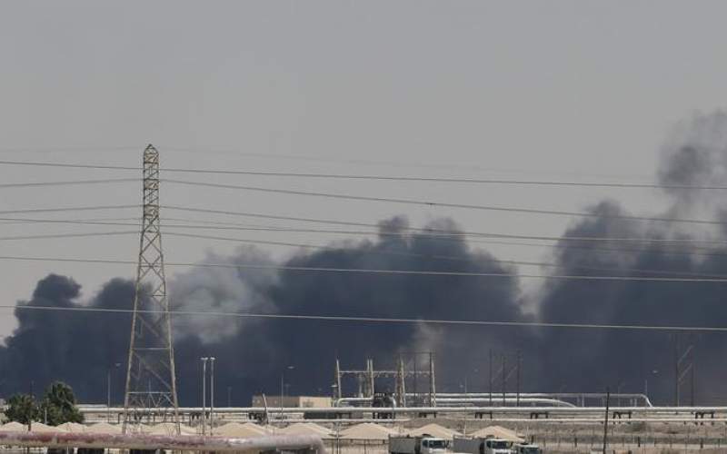 امارات: آتش آرامکو دامن همه را خواهد گرفت
