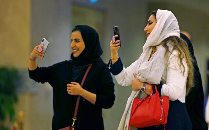 لغو حجاب اجباری در عربستان بجز مکه و مدینه