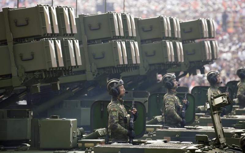 قدرت‌نمایی چین كمونیستی با رژه نظامی