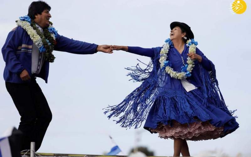 رقصیدن اوو مورالس در مبارزات انتخاباتی!