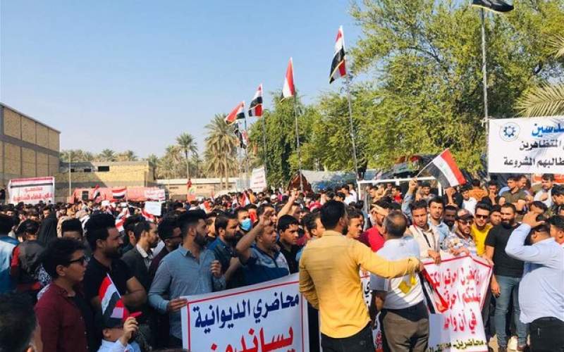 درگیری در بغداد؛ تظاهرات دانش‌آموزان و معلمان