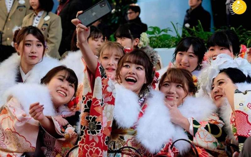 شادی و جشن ۲۰ سالگی دختران ژاپن