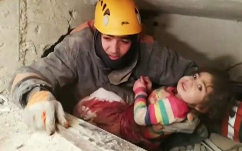 نجات معجزه آسای دختر 5 ساله در زلزله ترکیه