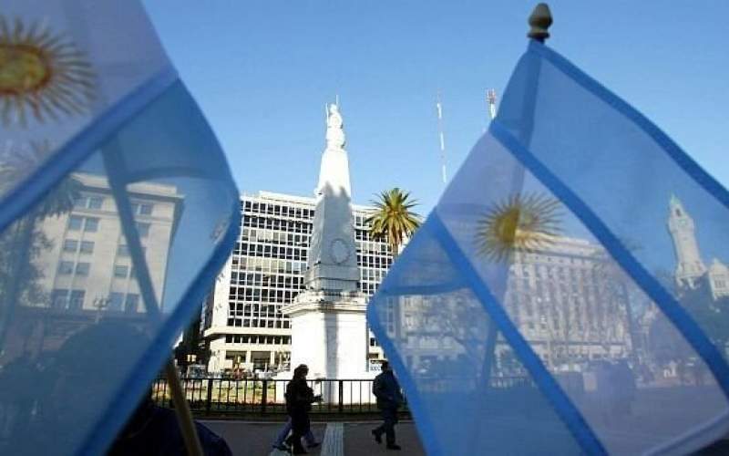 آرژانتین قصد پس دادن بدهی‌اش را ندارد!