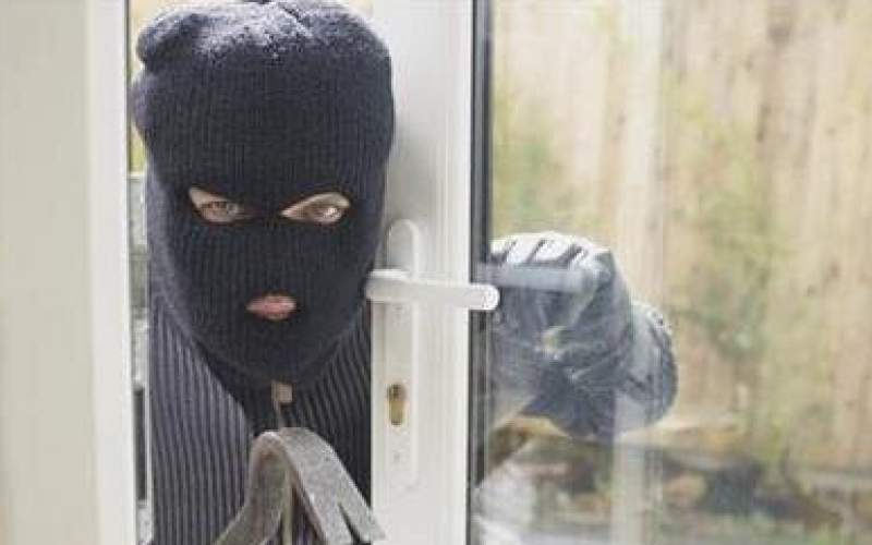 آیا می‌توان دزدی که وارد خانه شده را کتک زد؟