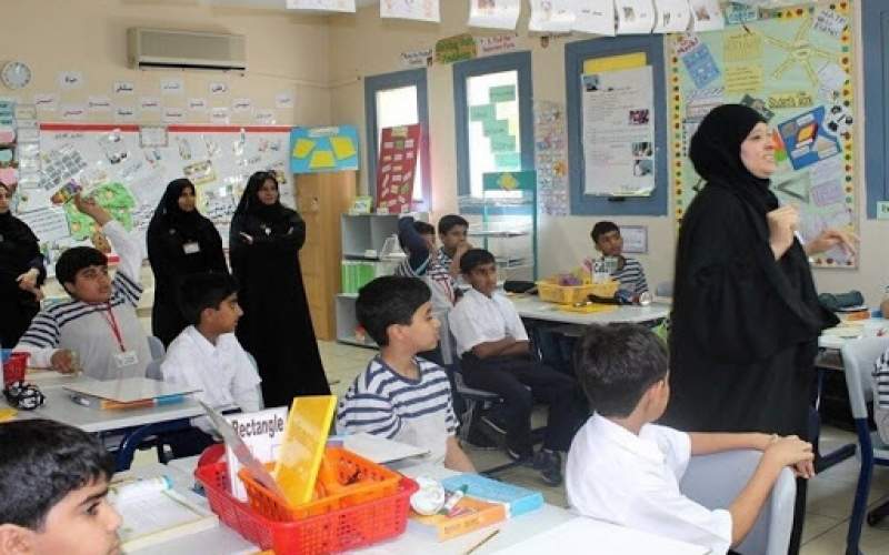 امارات مدارس و دانشگاه‌ها را ۴ هفته تعطیل کرد