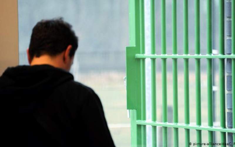 درخواست عفو عمومی برای زندانیان سیاسی