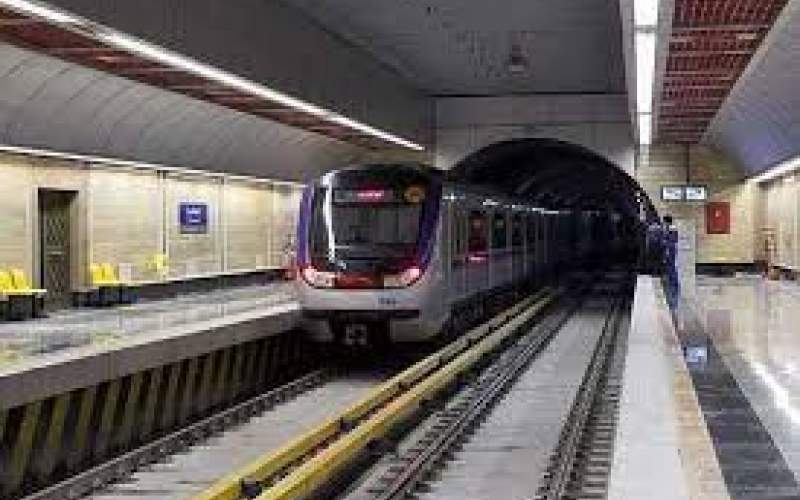 کاهش سرویس‌دهی مترو به مسافران
