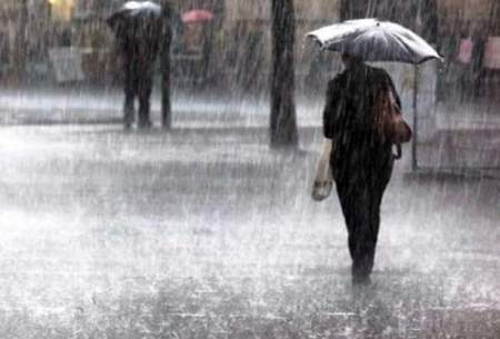 بارش باران و تگرگ در شیراز