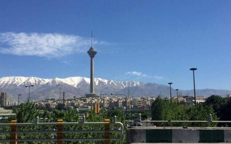 هوای تهران در ۱۲ فروردین ماه پاک است