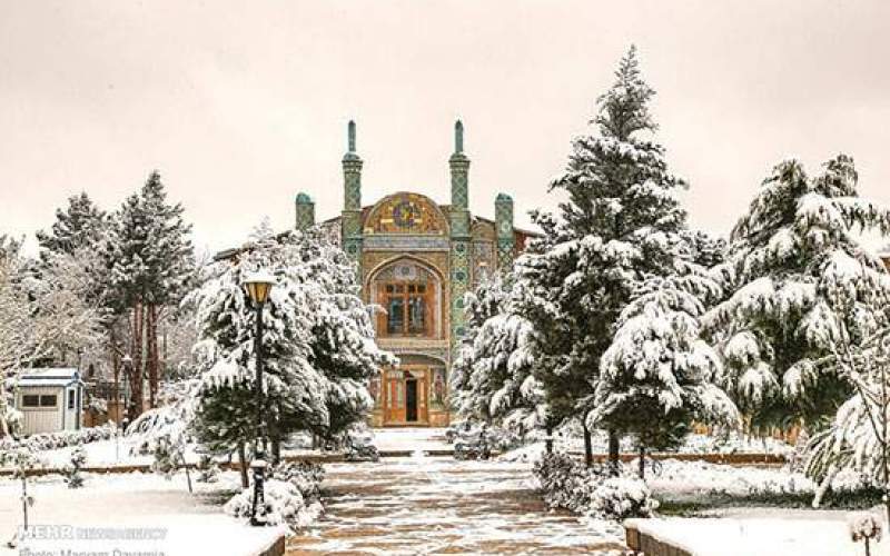 برف بی‌موقعِ بهاری در تهران، قم و بجنورد