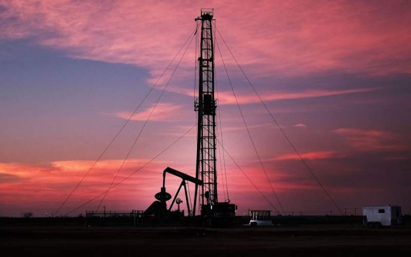بی‌سابقه‌ترین سقوط تاریخ؛ چرا قیمت نفت منفی شد؟