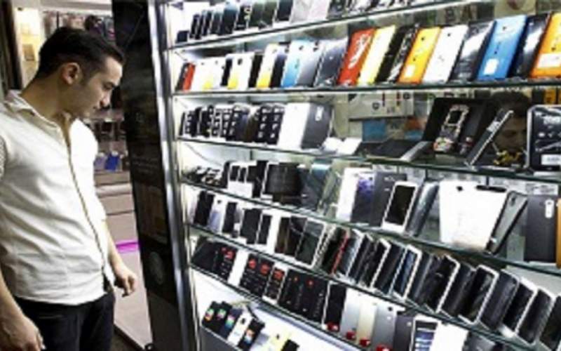 ترفند واردکنندگان برای گران کردن تلفن همراه