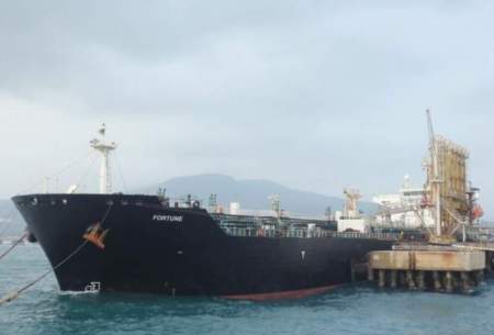دو نفتکش حامل سوخت ایران حرکت به سوی ونزوئلا را متوقف کردند‎