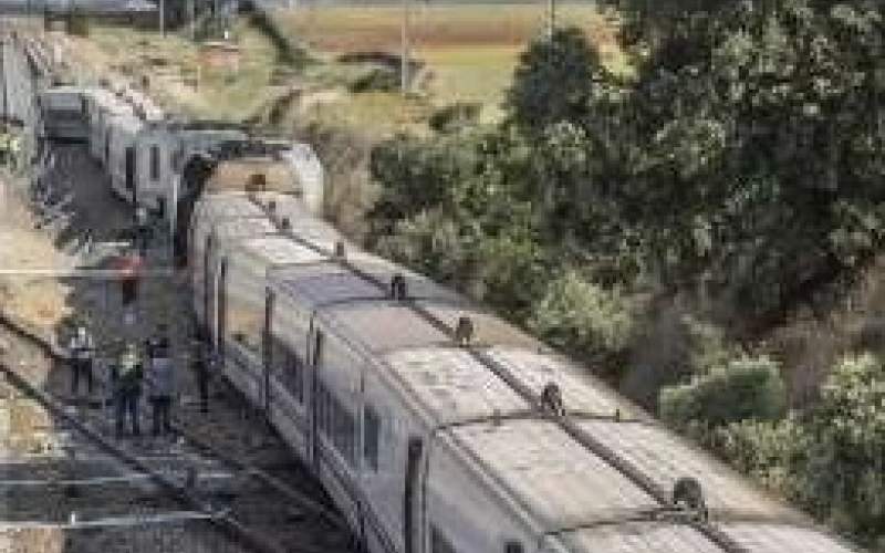 برخورد مرگبار قطار سریع‌السیر با خودرو در اسپانیا
