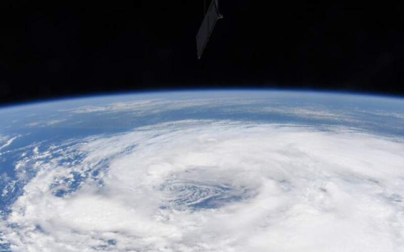 تصاویر طوفان "کریستوبال" از فضا